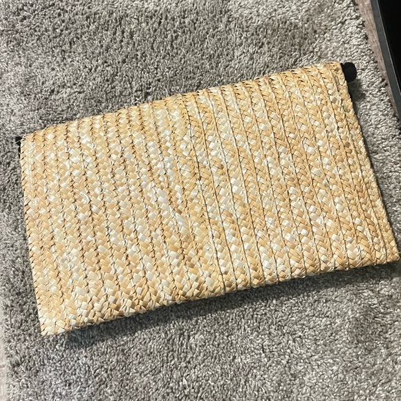 shiraleah straw clutch with black pom poms - Picture 3 of 5